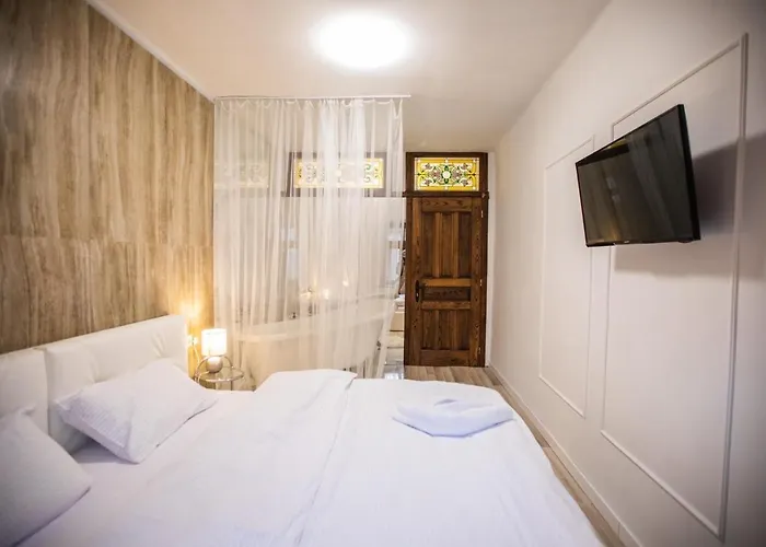 стильна в центрі на площі ринок вулиця галицька 9 Apartmán Lvov