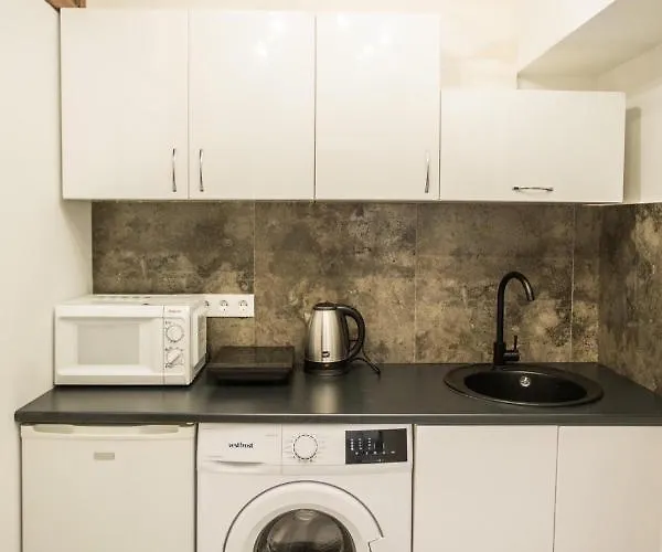 стильна в центрі на площі ринок вулиця галицька 9 Apartmán