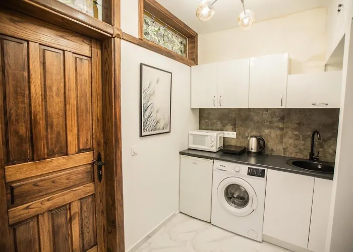 Apartamento стильна в центрі на площі ринок вулиця галицька 9 *